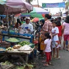 Pedagang Resmi Pasar Mengeluh, Ini Alasannya