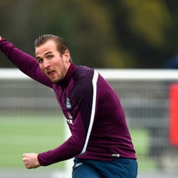 Kane Selangkah Lagi Lakoni Debut di Timnas Inggris