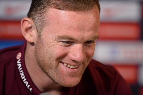 Rooney Menatap Rekor Gol Bobby Charlton