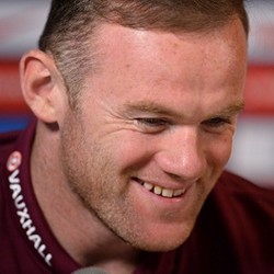 Rooney Menatap Rekor Gol Bobby Charlton