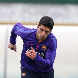 Suarez Masih Terluka dengan Hukuman Menggigit dari FIFA