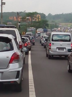 Tabrakan 6 BMW di Tol Purbaleunyi Bikin Macet Hingga KM 102, Setelah Itu Lancar