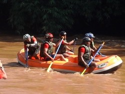 Sungai Ciliwung di Mako Kopassus Cijatung akan Disulap Jadi Jalur Rafting
