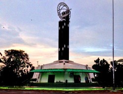Tugu Khatulistiwa, Ikon Utama Pontianak