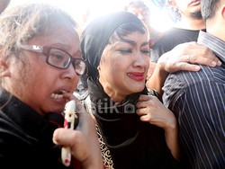 Duh, iPhone 6 Jupe Hilang di Pemakaman Olga