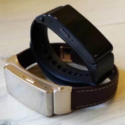 Huawei Talkband B2: Bisa Diajak Lari Sampai Halo-halo