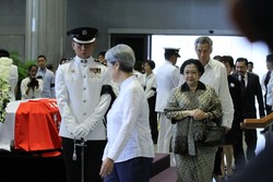 Lee Kuan Yew, Megawati dan Kisah Fotografer Terpercaya