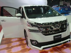 Importir Umum: Toyota Vellfire dan Alphard Bintang Penjualan Kami