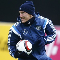 Lawan Georgia, Schweinsteiger Akan Jadi Starter