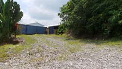 Sepinya Jalur Tebedu-Entikong dan Gudang-gudang yang Tutup