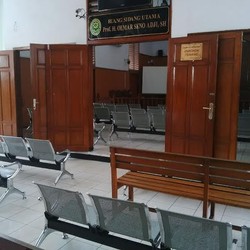 KPK Belum Siap, Sidang Praperadilan Suroso Ditunda Pekan Depan