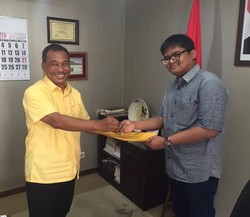 Ambil Barang-barangnya, Ade Komaruddin Tinggalkan DPP Golkar