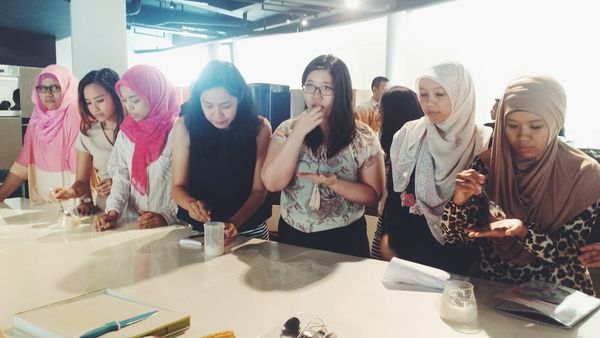 Ilmu Mengelola Dapur Hingga Sayur Bening dan Bakwan Dibahas Dalam Newly Wed Cooking Class Hari Pertama