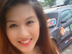 Pura-pura Baru Belajar Nyetir, Gadis Ini Sukses Tipu Guru Nyetirnya