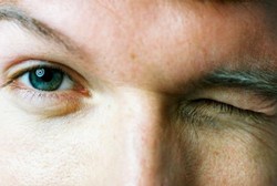 Gangguan Penglihatan Bisa Tingkatkan Risiko Bunuh Diri Seseorang