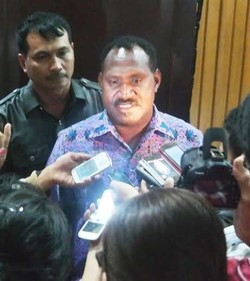 Bupati Willem Minta Polisi dan TNI Sterilkan Distrik Gome yang Jadi Basis Kelompok Bersenjata