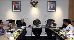 Hak Menyatakan Pendapat Terhadap Ahok Butuh Dukungan 53 Anggota DPRD