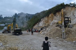 Kelompok Kriminal Bersenjata Bakar 3 Alat Berat di Paniai