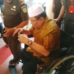 Segera Disidang, Eks Gubernur Malut Thaib Armaiyn Ditahan Jaksa