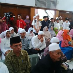 Sidang Praperadilan Diskors, Pendukung SDA Teriakkan Takbir