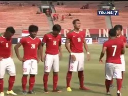 Jelang Lawan Korsel, Aji Santoso Instruksikan Anak Asuhnya Bermain Tenang