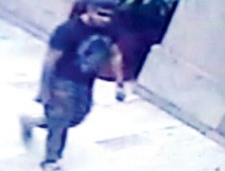 Ingin Ala Bollywood, Alasan Turis yang Lompat Keluar Pesawat