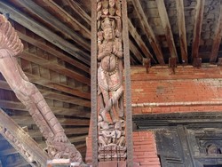 Ukiran Erotis Kama Sutra di Kuil Pashupatinath, Nepal