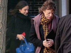 Mick Jagger Masih Lengket dengan Kekasih yang Lebih Muda 44 Tahun