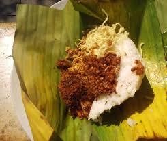 Gurih Enak Nasi Jinggo, Nasi Khas Bali untuk Makan Malam