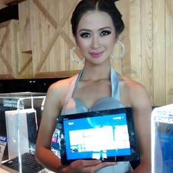 Asus Transformer Chi Tantang MacBook Air