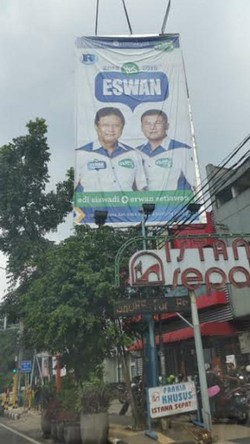 Iklan Kampanye Pilwalkot Bandung 2 Tahun Lalu Masih Mejeng di Jalan Merdeka
