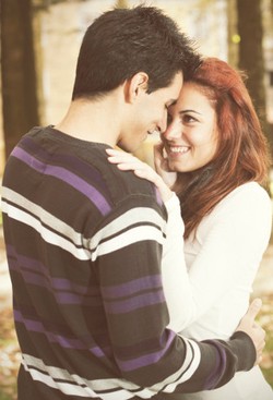 Pacaran Terlalu Lama, Ini Cara Agar Jatuh Cinta Lagi dengan Kekasih