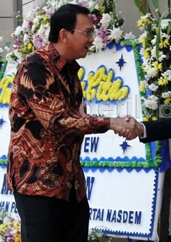 Pertama Kali ke Kantor Walikota Jakut, Ahok Lempar Canda Soal Makanan