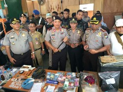 Kapolda Kepri Pimpin Penggerebekan Kampung Narkoba di Batam