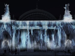 Wow! Grand Palais Berubah Jadi Air Terjun di Art Fair Paris 2015