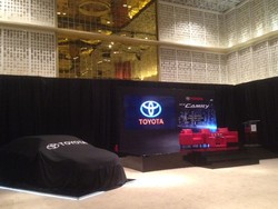 Seperti Ini Nuansa Wah Saat Toyota Meluncurkan Mobil Sedan Mewahnya
