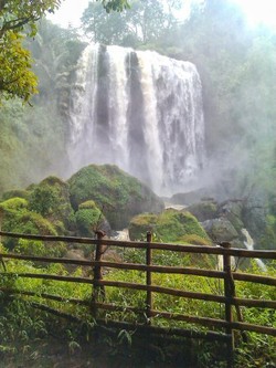 Jawa Tengah Punya Air Terjun Tiga Tingkat