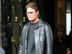 Berniat Ganti Kelamin, Bruce Jenner Dikabarkan Telah Operasi Implan Payudara