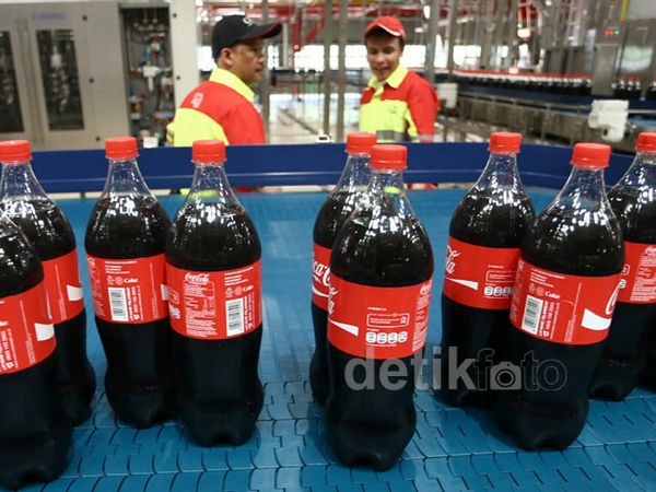 Melihat Pabrik Coca Cola