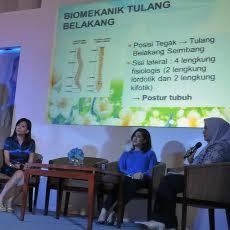 Salah Posisi Saat Mengucek Pakaian Picu Nyeri Punggung