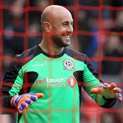 Reina Tak Tutup Kemungkinan Kembali ke Napoli
