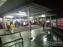 Diduga Ada Gangguan Wesel, KRL Tujuan Bogor-Jakarta Tertahan di Stasiun Depok