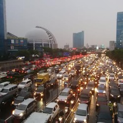 Menjelang Long Weekend, Lalu Lintas Jakarta Macet Parah