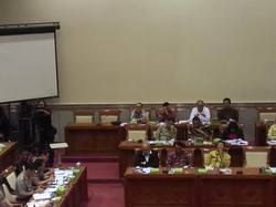 Ruhut Sindir Golkar: Pak Wakapolri, Jangan Ikuti Politisi yang Recok-recok