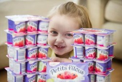 Cuma Mau Makan Yoghurt Saja, Bocah 4 Tahun Ini Bikin Para Dokter Bingung