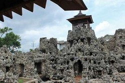 Cuma di Cirebon, Ada Istana yang Terbuat dari Karang!