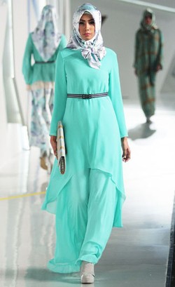 Hijabers, Ini 6 Penyebab Rambut Rusak yang Sering Disepelekan