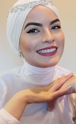 Tutorial Hijab Turban Kurang dari 5 Menit untuk ke Pernikahan