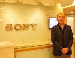 Transformasi Sony Agar Tak Mati