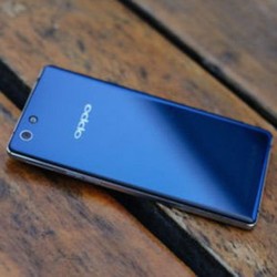 Oppo Garap Ponsel Metal Berprosesor Snapdragon 615